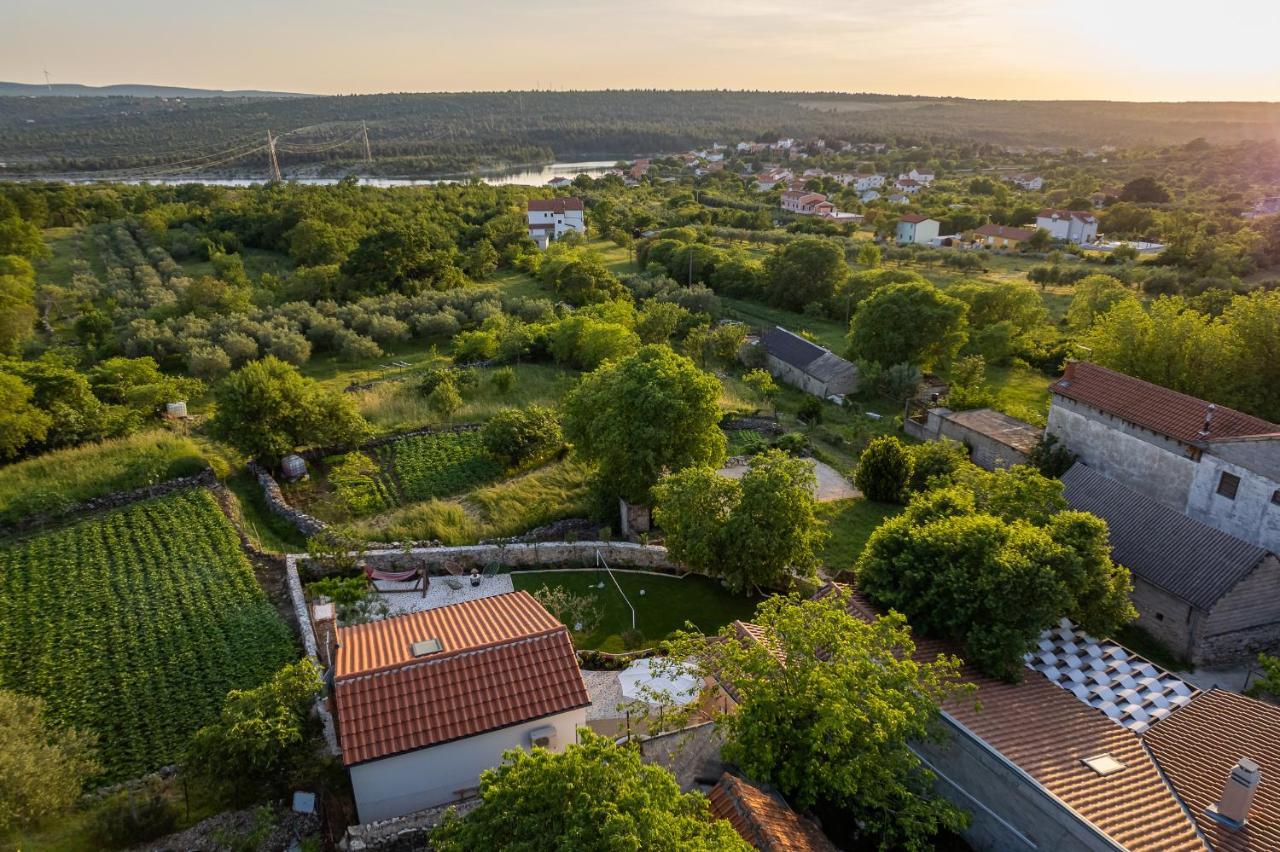 Holiday Home - Villa Thorak Anic Bagian luar foto
