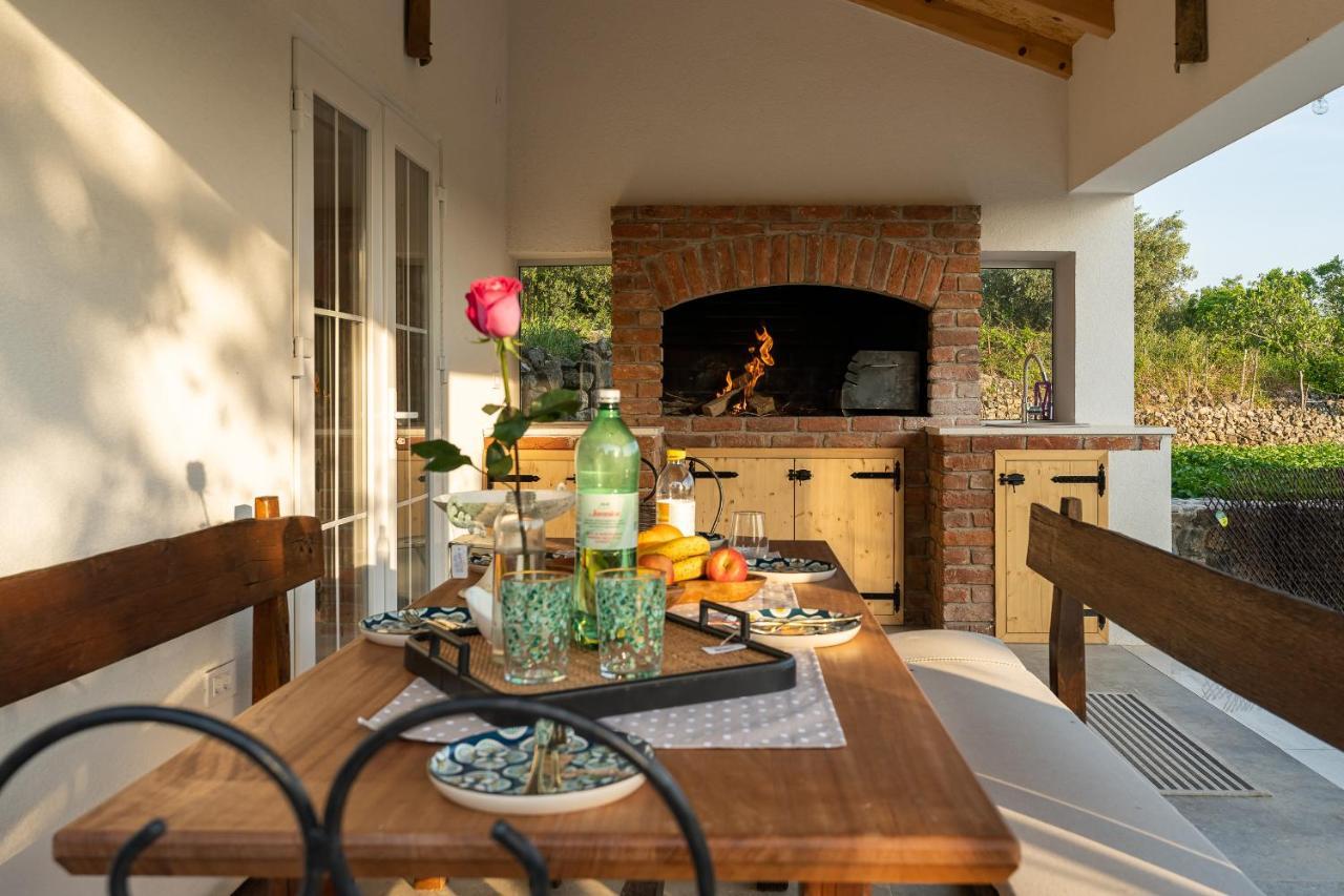 Holiday Home - Villa Thorak Anic Bagian luar foto